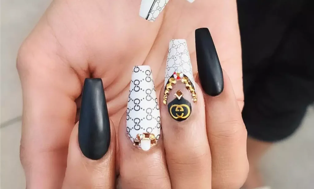 Celebrity Signature Logo Accent Nails