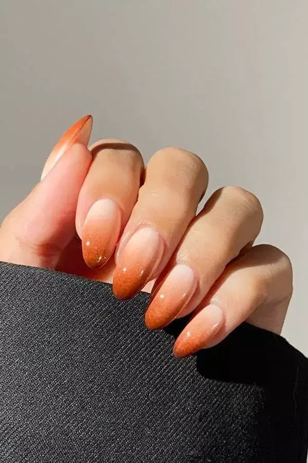 Tangerine Sunset Ombré Manicures